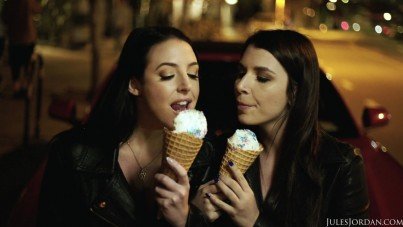 Jules Jordan-In Looking For Night Adventures-FOXNXX.COM