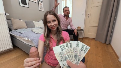 Hunt4K-Nothing Special, Alice Murkovski-FOXNXX.COM
